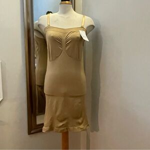 NWT Joyshaper shape wear with detachable straps should zero 2xl.